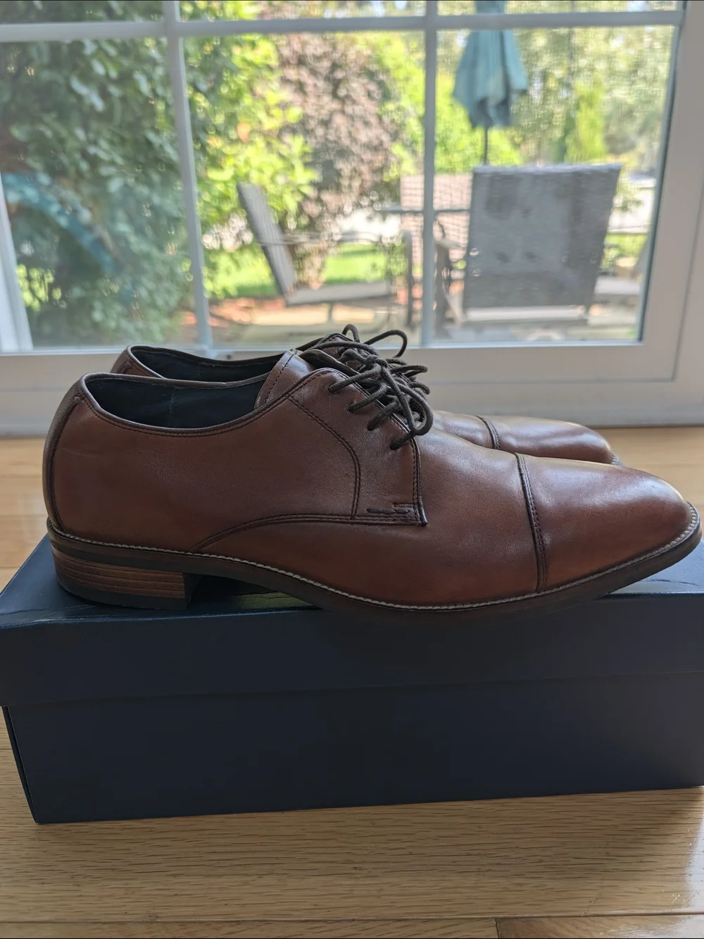 Clarks Brown Leather Cap-Toe Derby Shoes 9.5 Like New